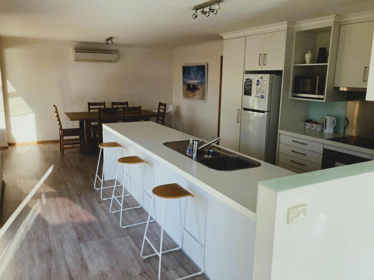 Spacious Modern Home Outstanding Views Sleeps 9 Хоубарт Екстериор снимка